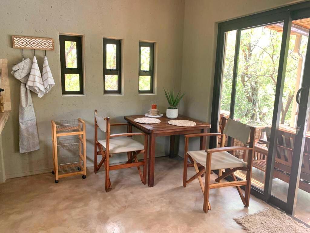 Ikhaya Lamadube Game Lodge Klipdrift エクステリア 写真