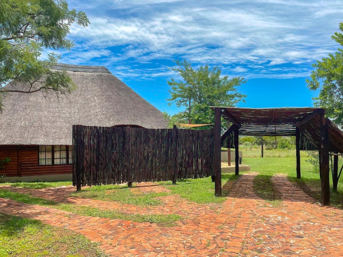 Ikhaya Lamadube Game Lodge Klipdrift エクステリア 写真
