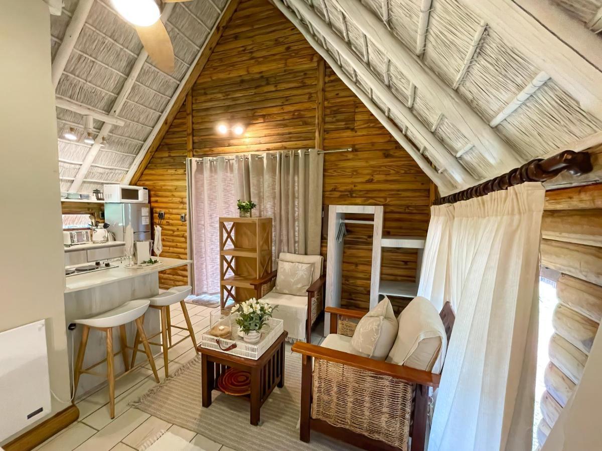 Ikhaya Lamadube Game Lodge Klipdrift エクステリア 写真