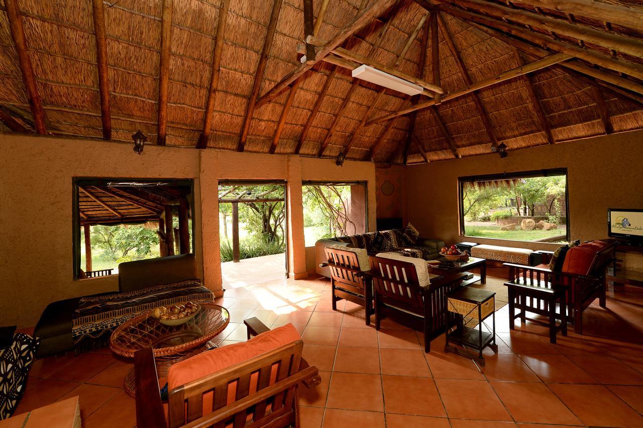 Ikhaya Lamadube Game Lodge Klipdrift エクステリア 写真